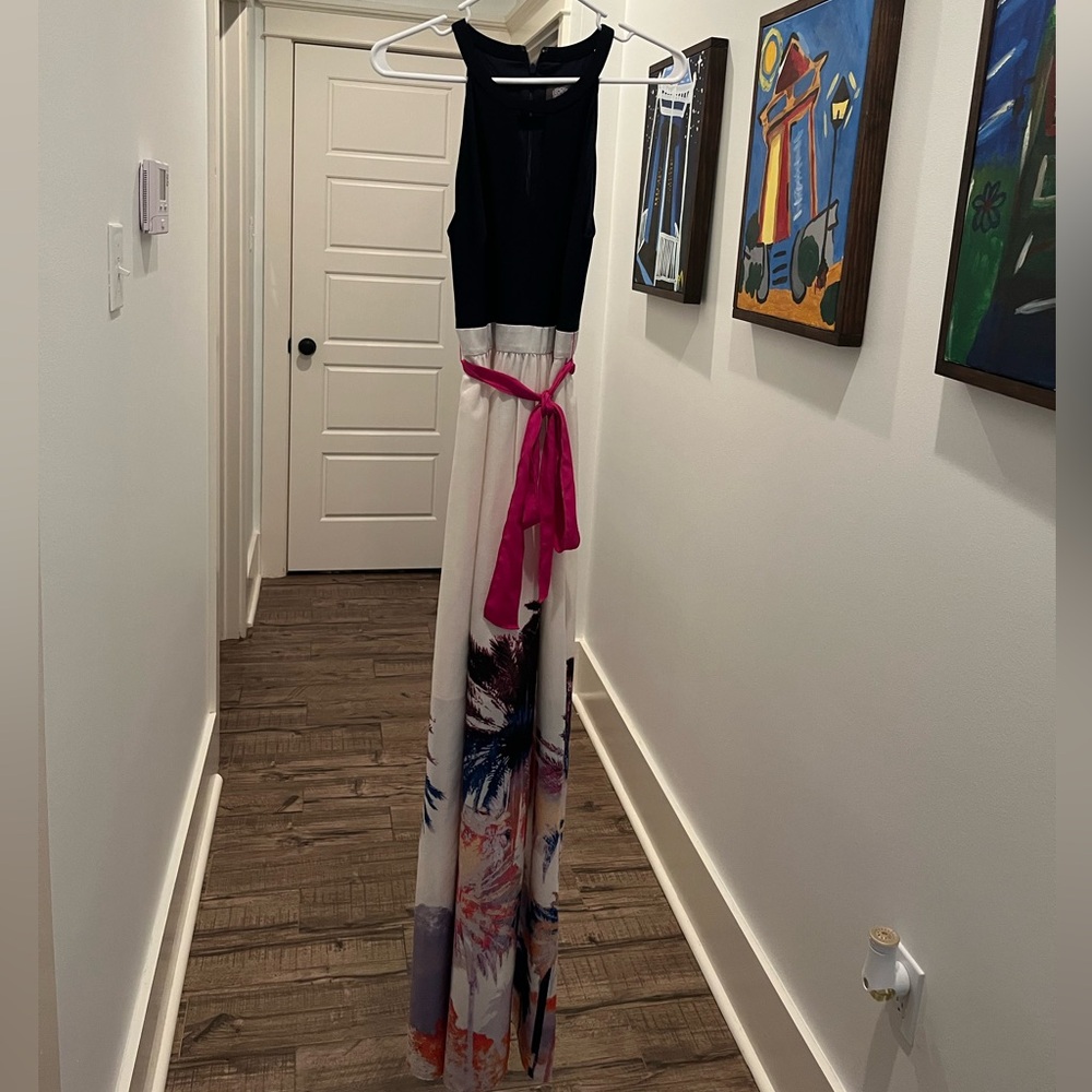 Vince Camuto maxi dress size 4